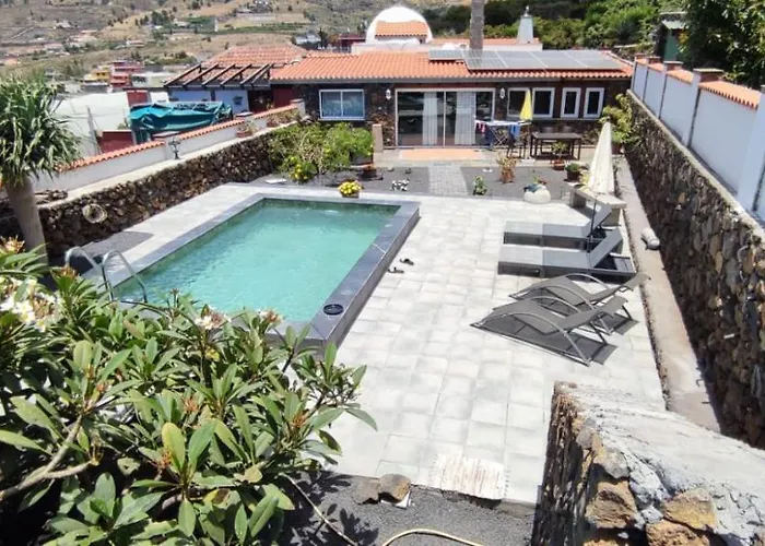 La Casa De Al Lado