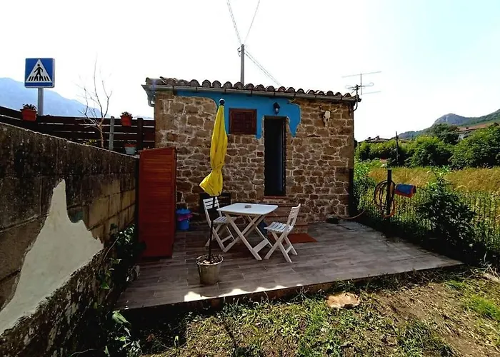 Cabana De Piedra En Picos De Europa