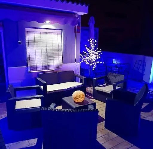 Casa Familiar