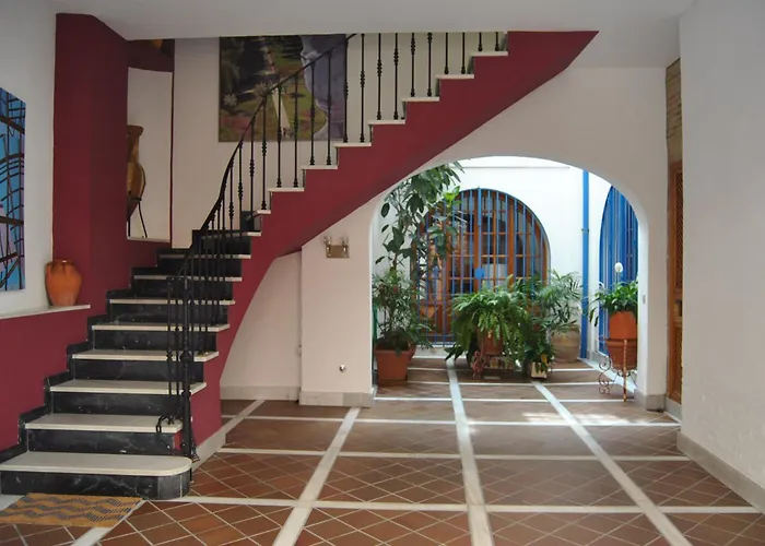 Patio De La Escalera