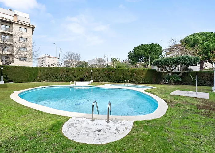 Precioso apto, con piscina en puerto de Cambrils