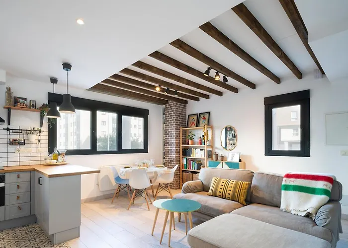 Duplex De Diseno Cerca De Riazor
