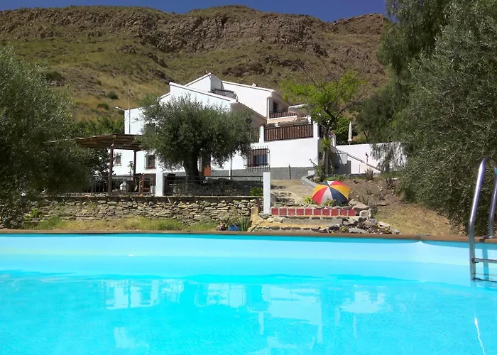 Casa 44, Delightful Rural Cottage With Pool.