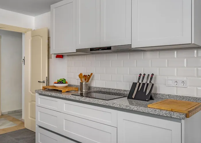 Apartment Fuente Aloha By Interhome