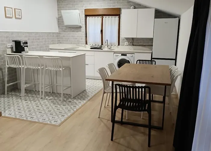 Apartamentos Casa Fredi - Las Llaceries