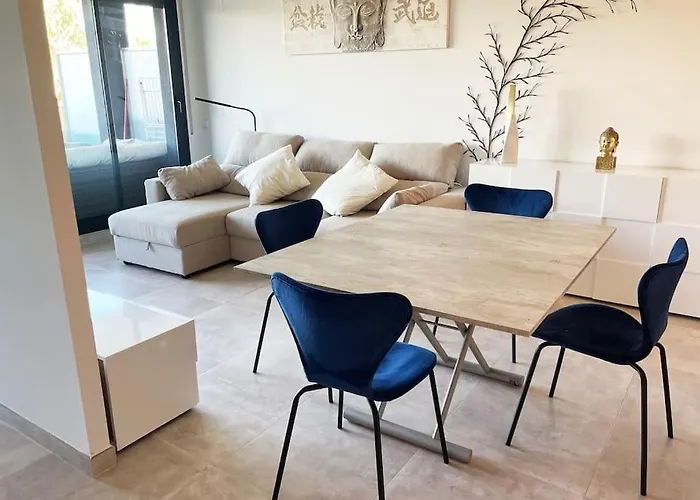 Apartment By The Beach With Pool And Private Parking