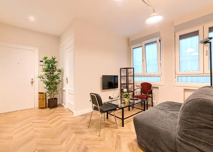 Euskalduna, Vivienda Turistica Moderna Y Renovado