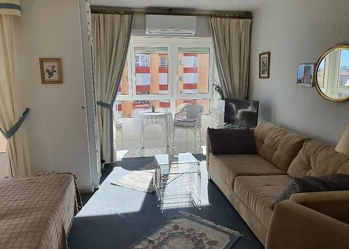 Luxury Studio Apartment 2 Night Minimum Stay Until June 31St!!