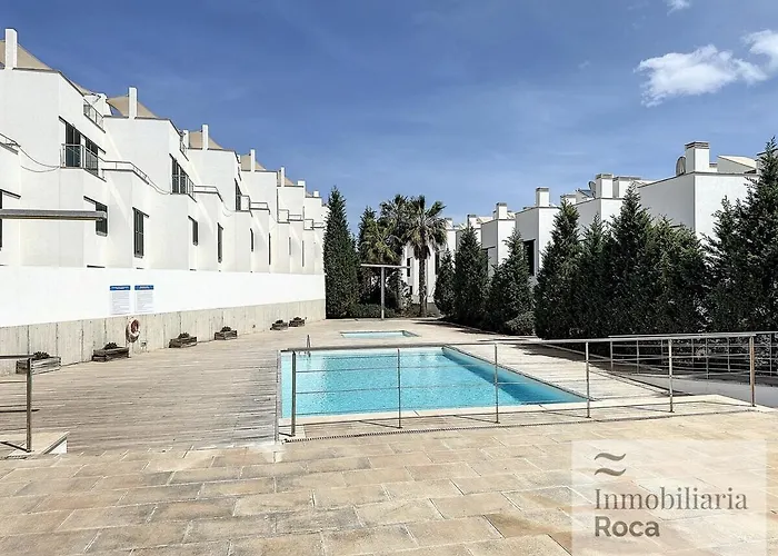 Adosado Con Piscina Y Vistas Al Mar