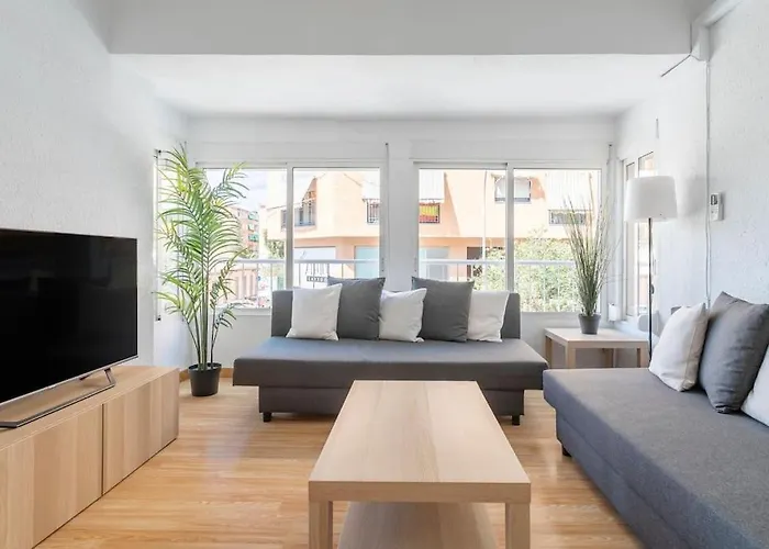 Lovely 3-Bedroom Apartment With Balcony
