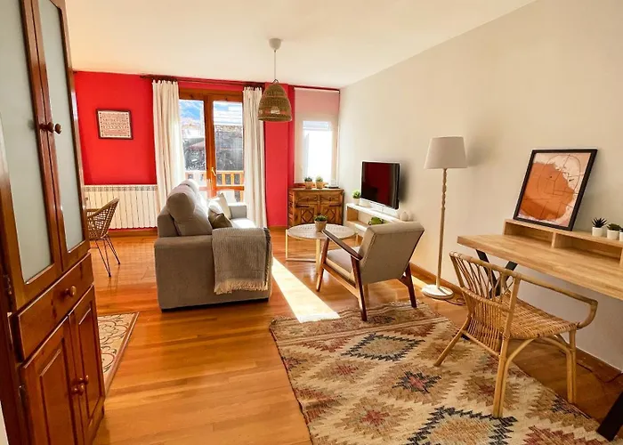 Apartamento Familiar En El Centro De Benasque Con Terraza