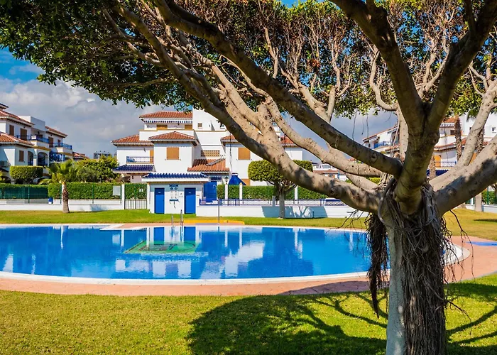 Ático de lujo en primera línea 2 balcones con vistas al mar, Vera Playa