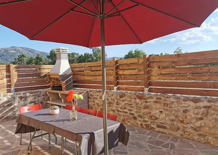 Casitas Pinilla Del Valle