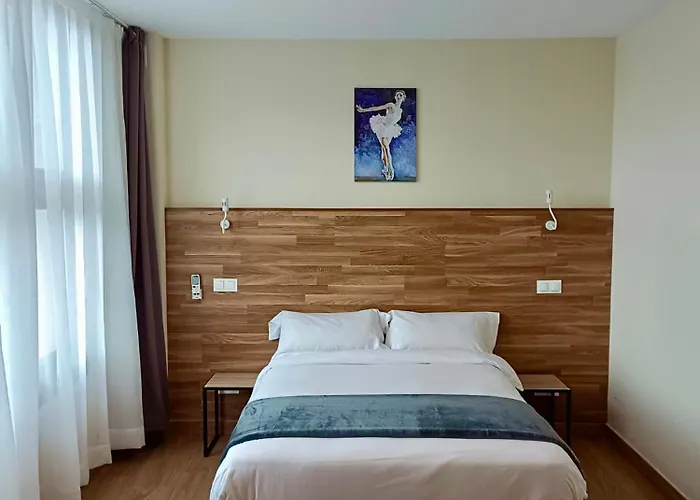 Apartahotel Golden Alcala