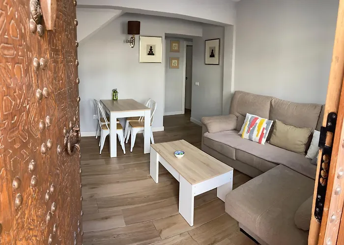 Apartamento Con Garaje Y Patio