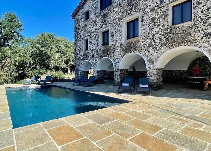 Mas Puig De Baix With Private Pool And Gardens