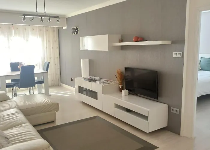 Ohana, Apartamento-Parking Privado Gratis-Centrico-Wifi-Ascensor-Sin Cuestas-82M2