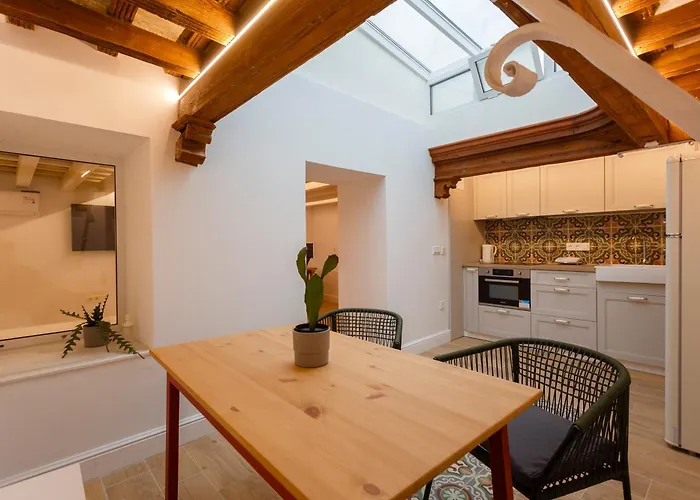 Estudio Amor Brujo By Cadiz4Rentals