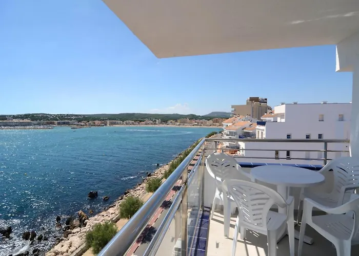 Apartamentos Front Mar