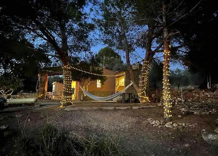 Unique Stay - Tiny Eco Country Cottage