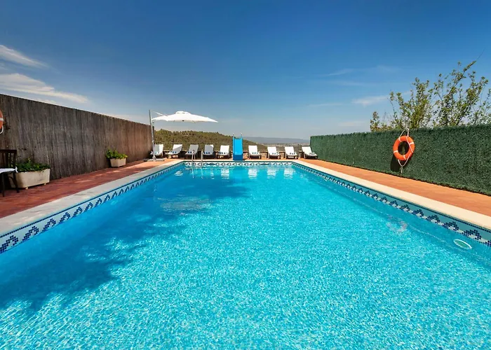 21 Sleeps Private Pool Villa & Bbq Near Barcelona