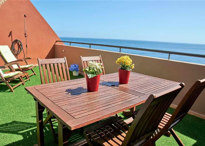 Bonita Vivienda Con Vistas Al Mar Playawifi