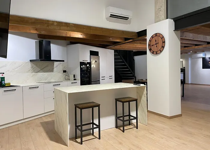 Manresa Industrial Home