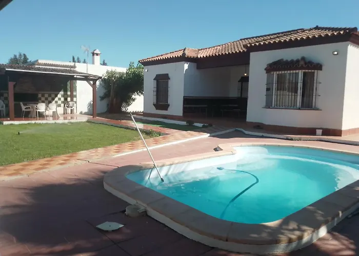 Agradable Chalet Con Piscina Para Escapadas.