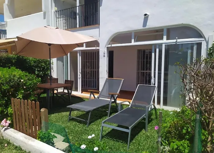 Coqueto Apartamento En Calahonda
