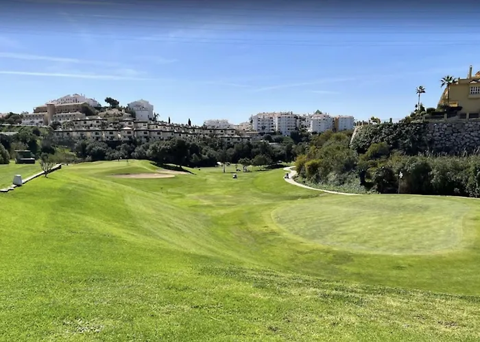 Renovated Two Bedroom Apartment In Riviera Close To The Beach