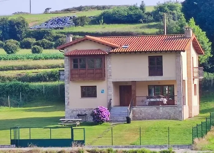Casa Manuela Llanes Asturias.