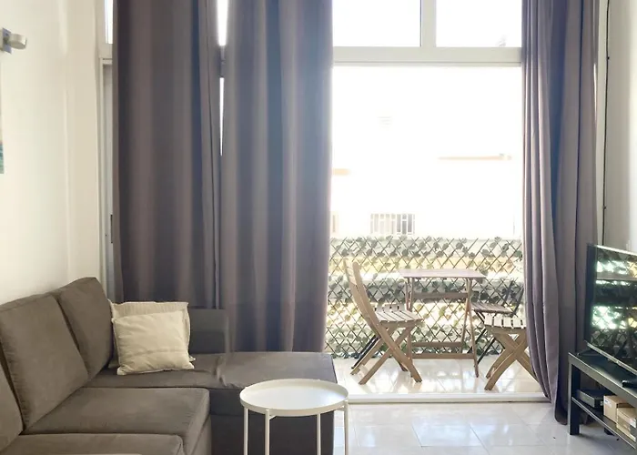 Intimate & Stylish Beach Apartment With Balcony