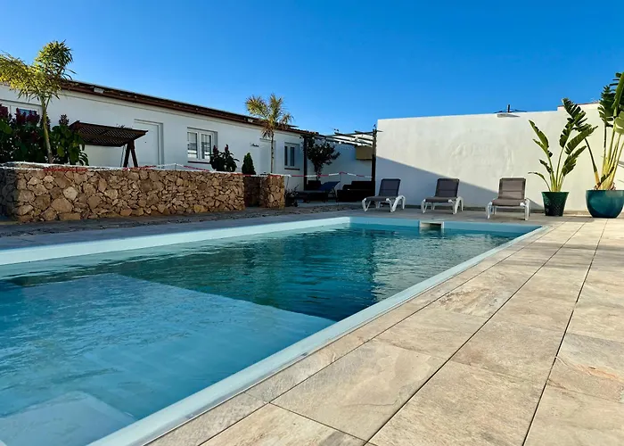 Villa Residencial El Guaidil