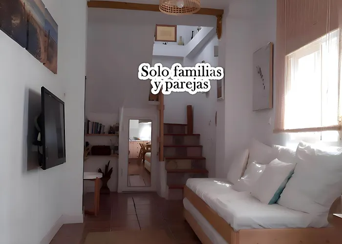 Casa En Zona Centrica Solo Familias Y Parejas