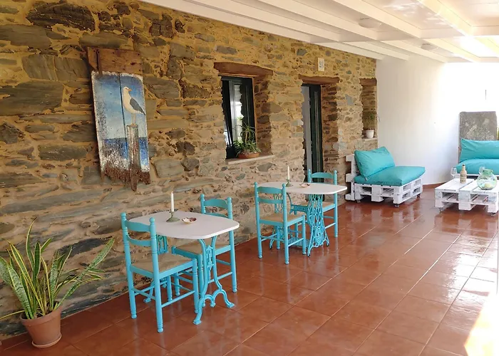 Apartamentos Turisticos Praia De Seselle, Terraza Y Jardin A Un Paso De La Playa
