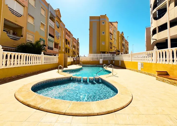 Yellow Apartment-La Mata -2 Min To Beach, Private Garage