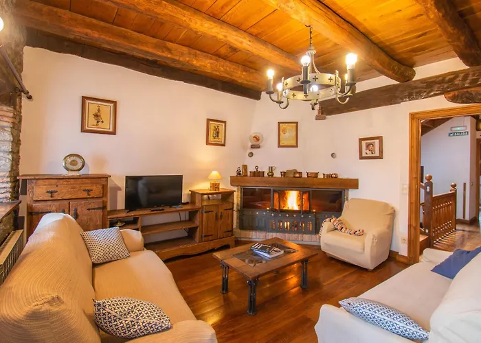 Casa Artorena, Acogedora Casa Rural En Pleno Corazon Del Valle De La Ultzama