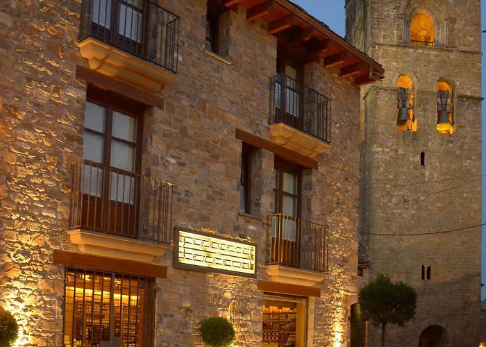 Apartamentos El Palacete de Ainsa