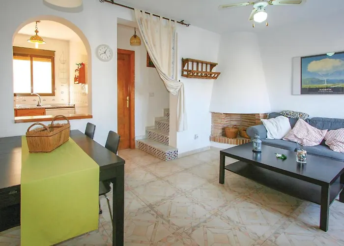 2 Bedroom Stunning Home In Santa Pola