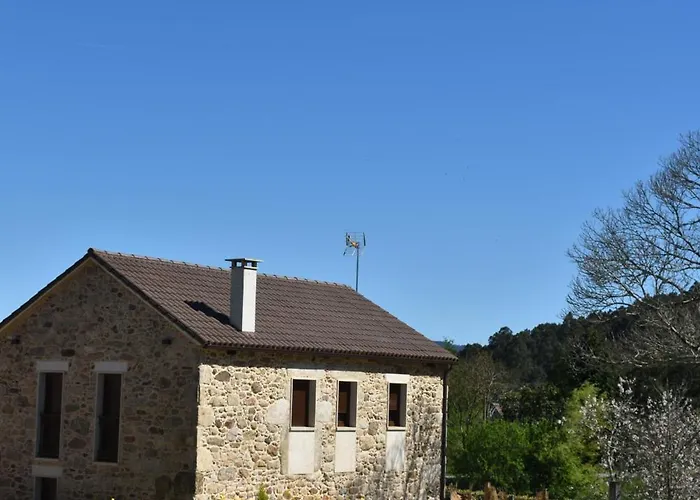 Cabanas Do Carpinteiro / Santiago De Compostela - Rias Baixas