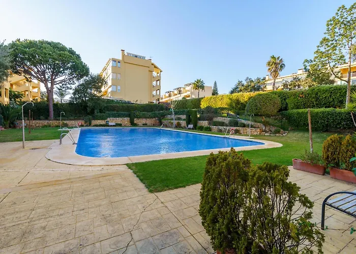 Calahonda Royale Seaview Suite - Happy Rentals