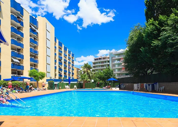 UHC Alborán Apartments