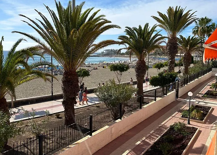 Prime Beachfront Location, Free Parking, Steps To The Sand