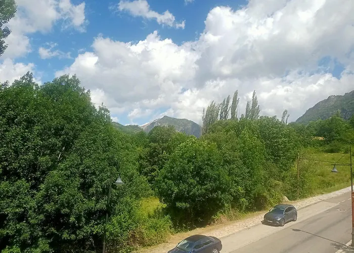 Apartamentos Pirineos Sur Fantastico Alojamiento