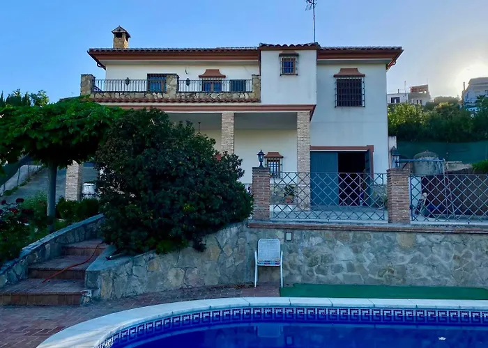 Chalet Con Piscina El Arado