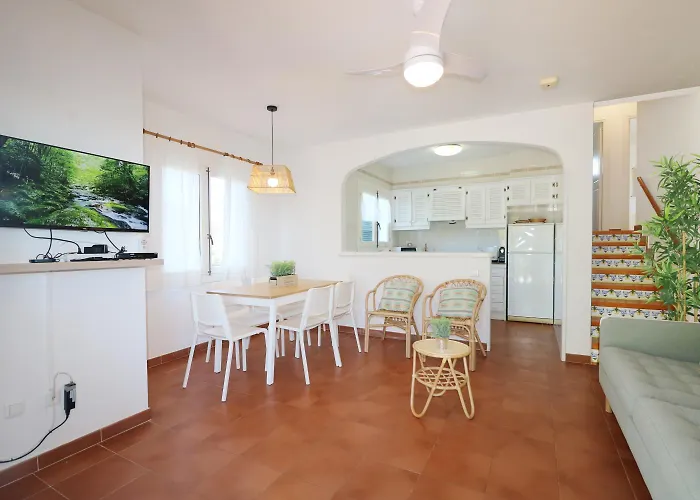 Villa LAS MARINAS - 4, con piscina privada y a 5 minutos de la playa