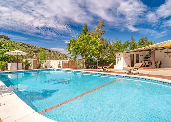 4 Bedroom Cozy Home In Iznajar