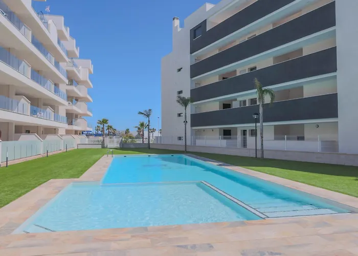 Luxury 2 Bedroom Apartment By Coeli Holidays