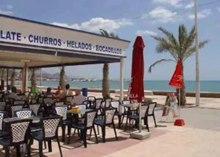 Beachside Apartment In The Centre Of El Campello