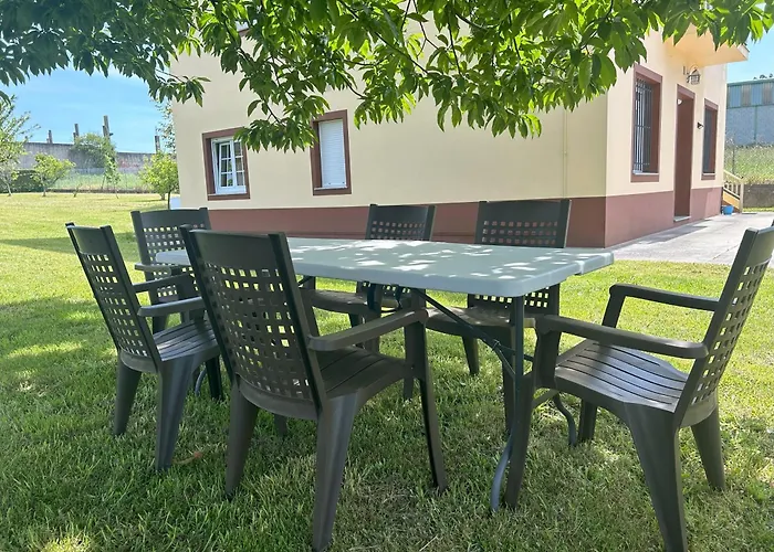 Grupo Gontad Casa Ponteceso Outrabanda 1